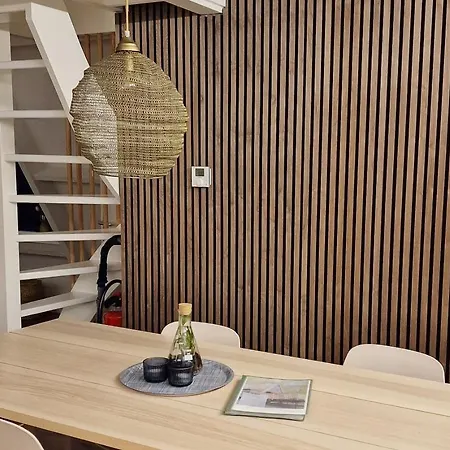 Moderne A-frame Midden In Het Bos, Luxe 샬레