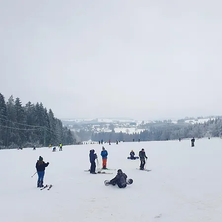 木屋 Modern A-frame Ardennen 杜柏